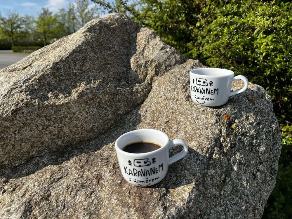 Hrnek Karavanem s úsměvem